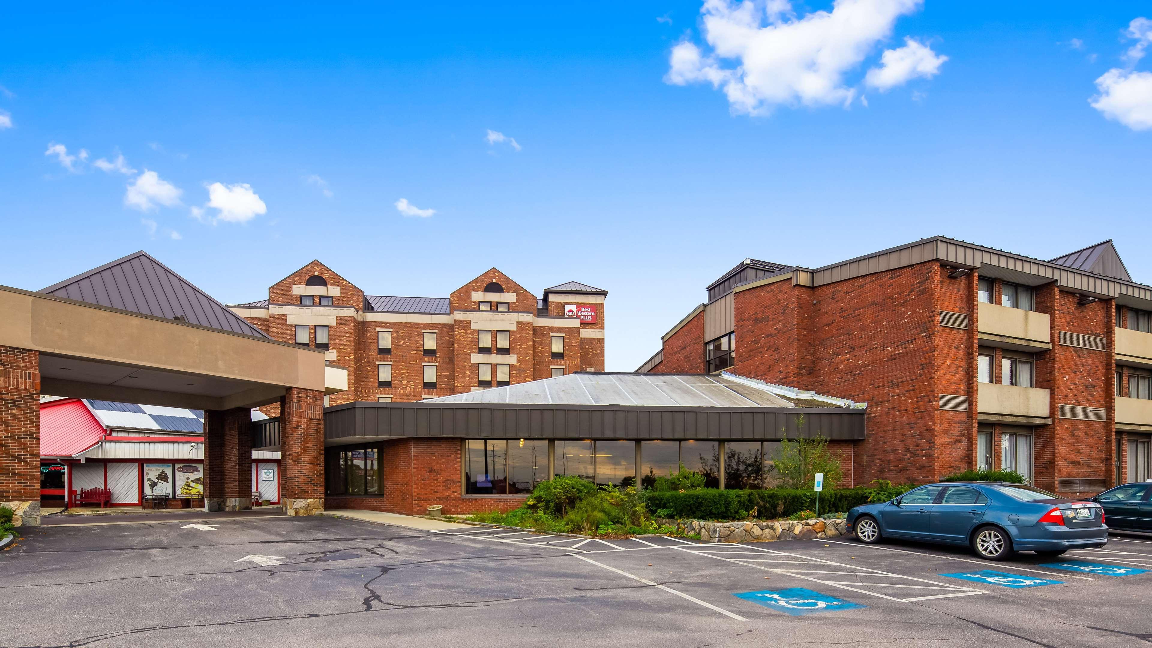 Best Western Plus Portsmouth Hotel & Suites Exterior photo