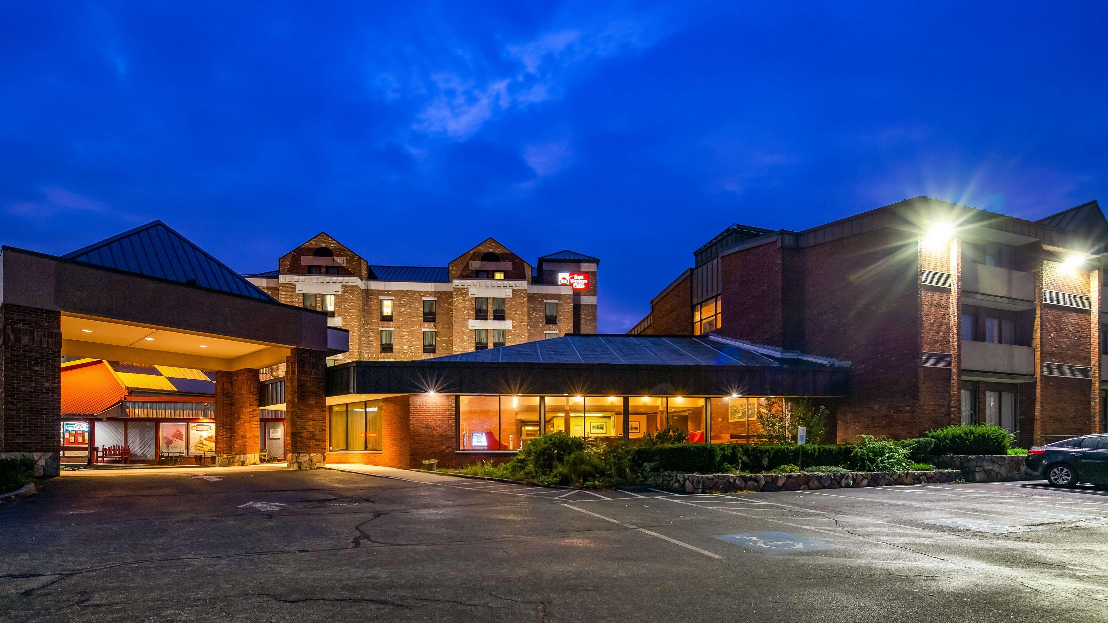 Best Western Plus Portsmouth Hotel & Suites Exterior photo