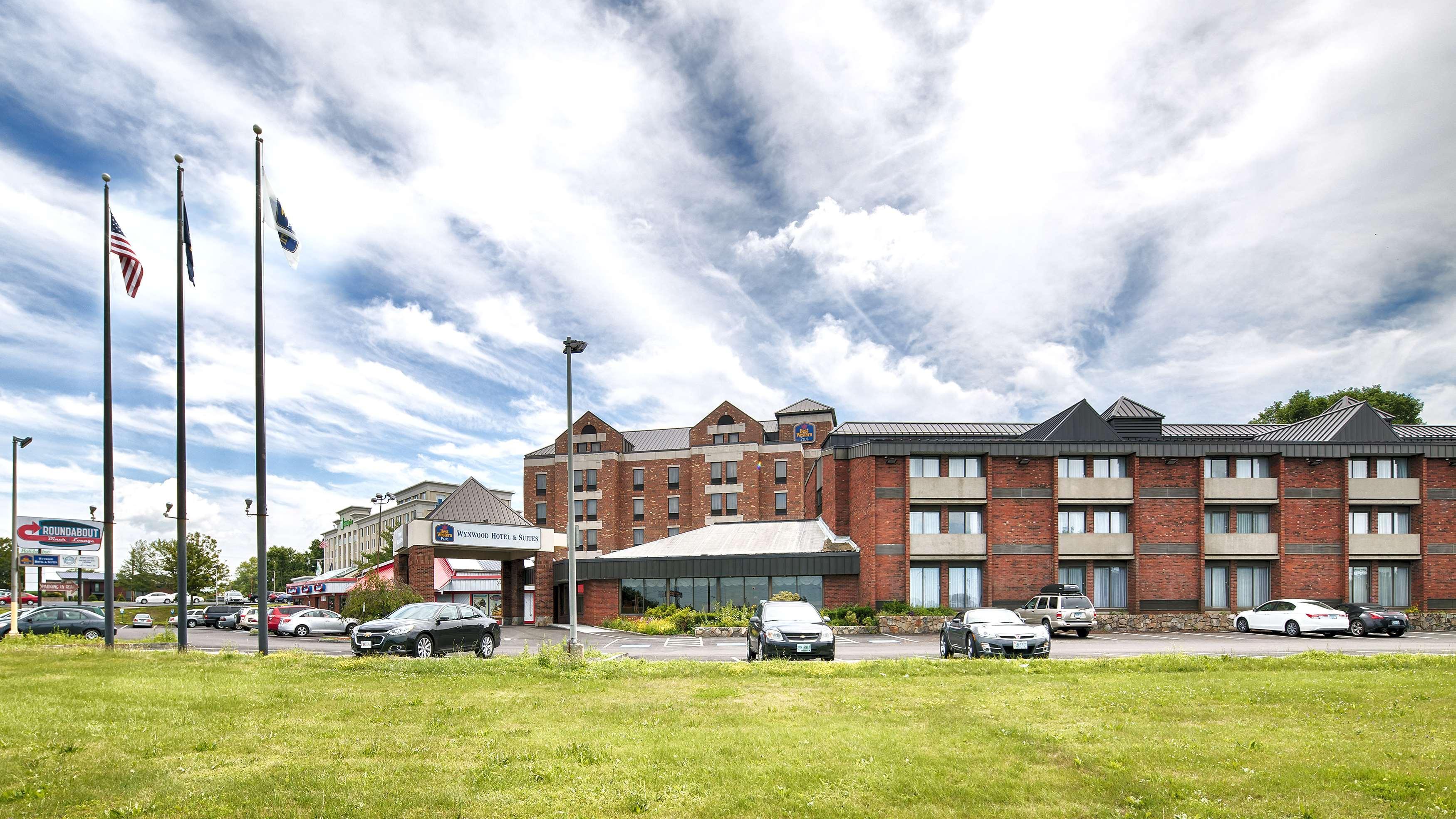 Best Western Plus Portsmouth Hotel & Suites Exterior photo